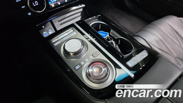 Genesis G80 Бензин 2.5 турбо AWD — Фото автомобиля 9