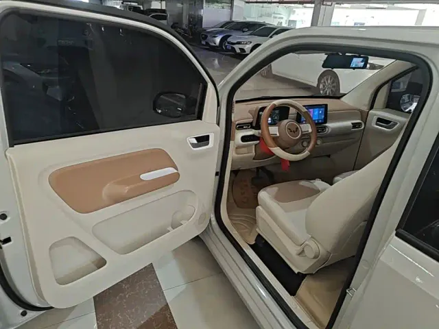 Wuling Hongguang Mini EV — Фото автомобиля 15