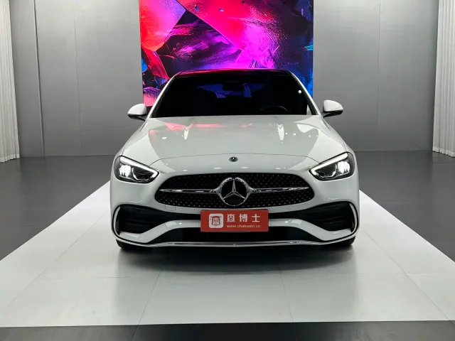 Mercedes-Benz C-Class — Фото автомобиля 2