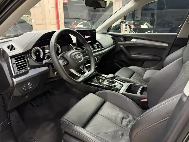 Audi Q5L — Фото автомобиля 4