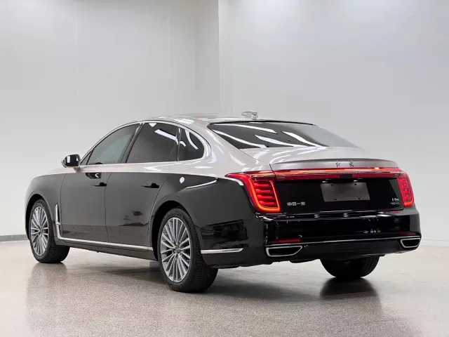 Hongqi H9 — Фото автомобиля 6