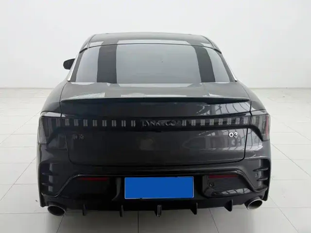 Lynk & Co 03 — Фото автомобиля 8