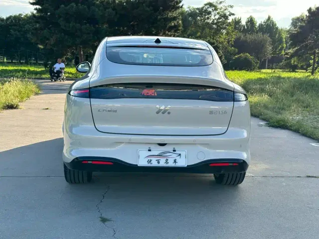IM Motors LS6 — Фото автомобиля 5