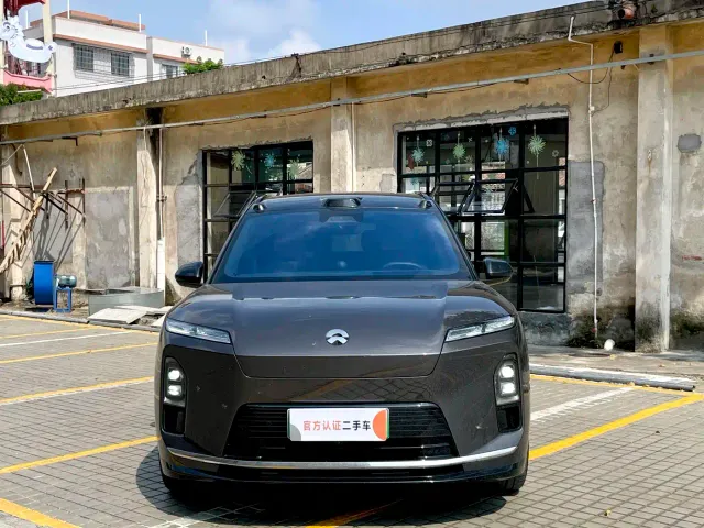 Nio ES8 — Фото автомобиля 2