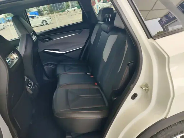 Changan CS75 Plus — Фото автомобиля 12