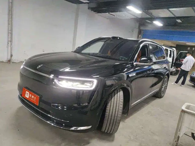Фотография автомобиля — Aito M7