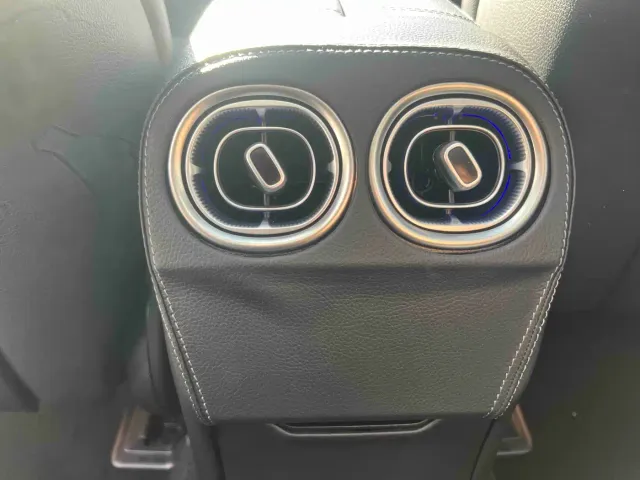 Mercedes-Benz C-Class — Фото автомобиля 14