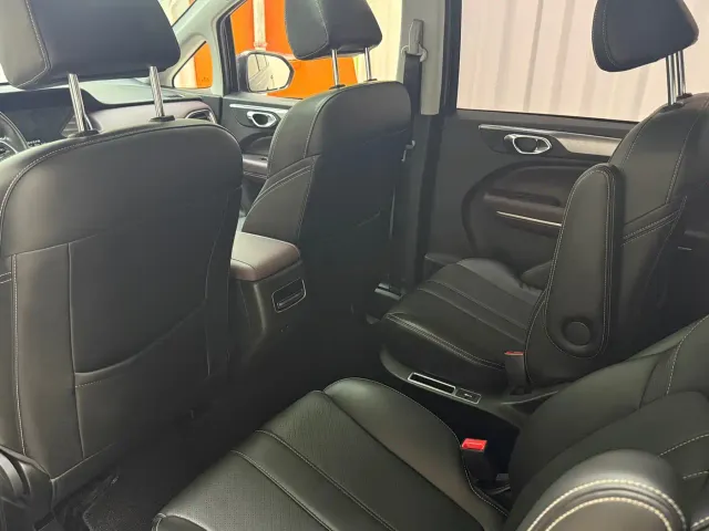 GAC Trumpchi M6 — Фото автомобиля 15
