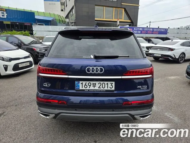 Audi Q7 45 TDI quattro Premium — Фото автомобиля 5