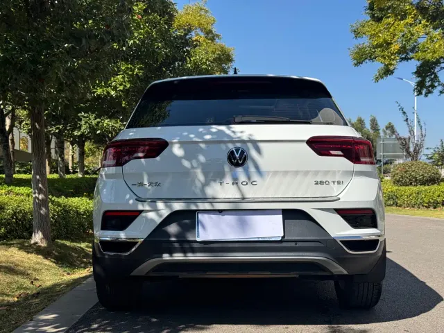 Volkswagen T-Roc — Фото автомобиля 5