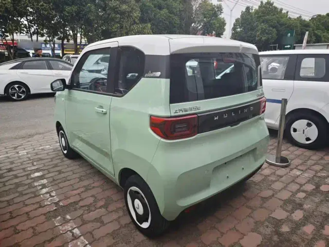 Wuling Hongguang Mini EV — Фото автомобиля 4