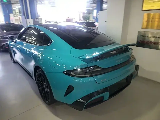 Xiaomi SU7 — Фото автомобиля 4