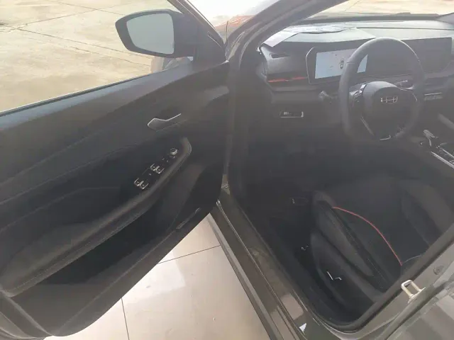 Geely Binrui — Фото автомобиля 15