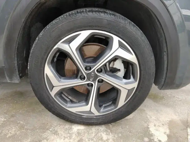 Geely Xingyue L — Фото автомобиля 6
