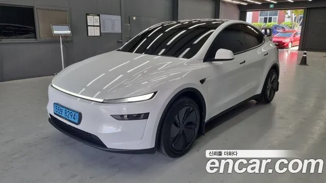 Фотография автомобиля — Tesla Model Y