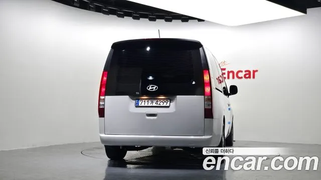 Hyundai Staria — Фото автомобиля 4