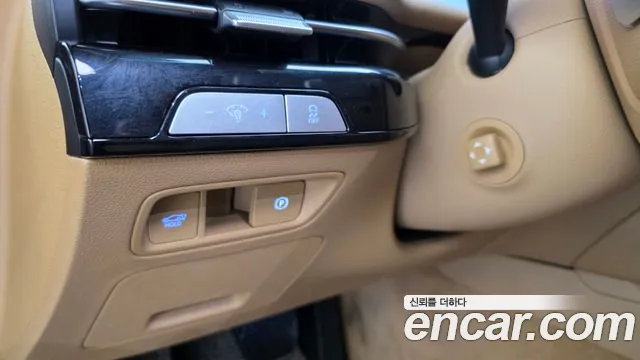 Genesis G80 Бензин 2.5 турбо AWD — Фото автомобиля 14