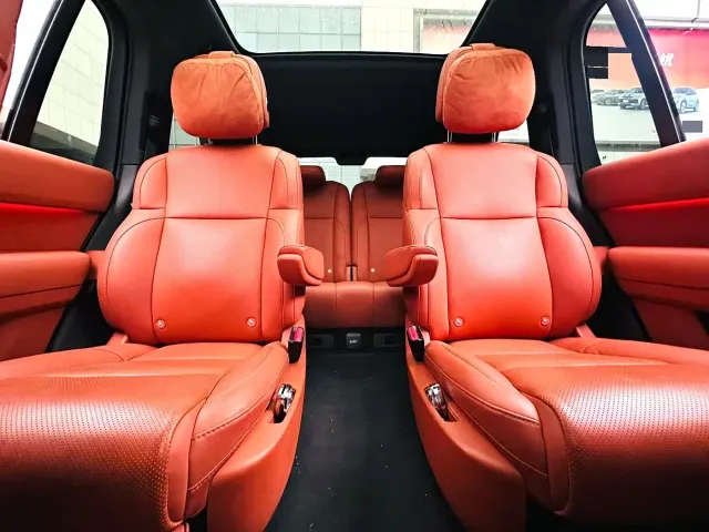 Li Auto L8 — Фото автомобиля 7