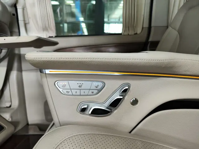 Mercedes-Benz V-Class — Фото автомобиля 26
