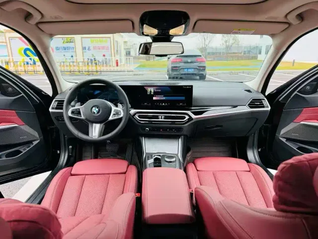 BMW 3 Series — Фото автомобиля 4