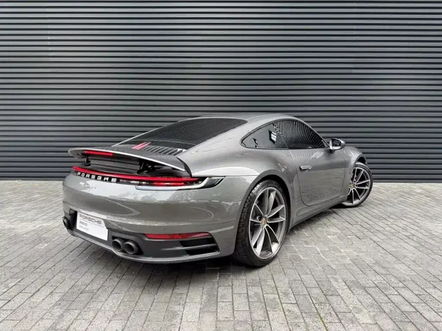 Porsche 911 — Фото автомобиля 3