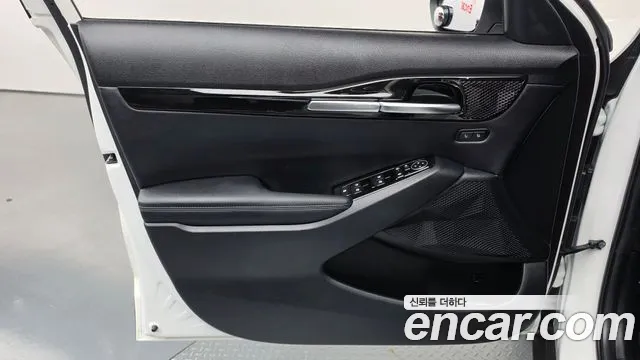 Kia Seltos — Фото автомобиля 13