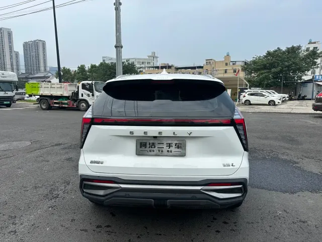 Geely Boyue L — Фото автомобиля 6