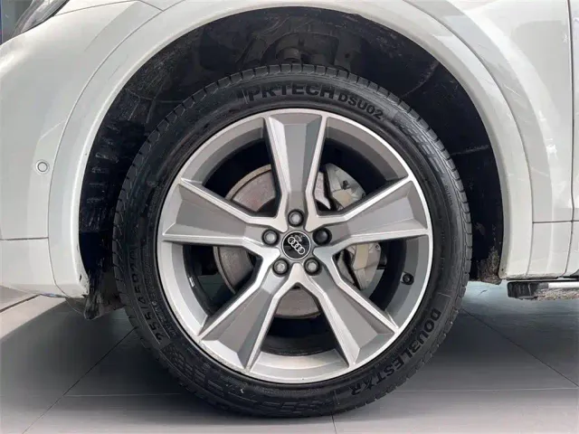 Audi Q5L — Фото автомобиля 17