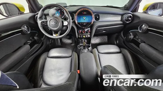 MINI Cooper Electric — Фото автомобиля 7
