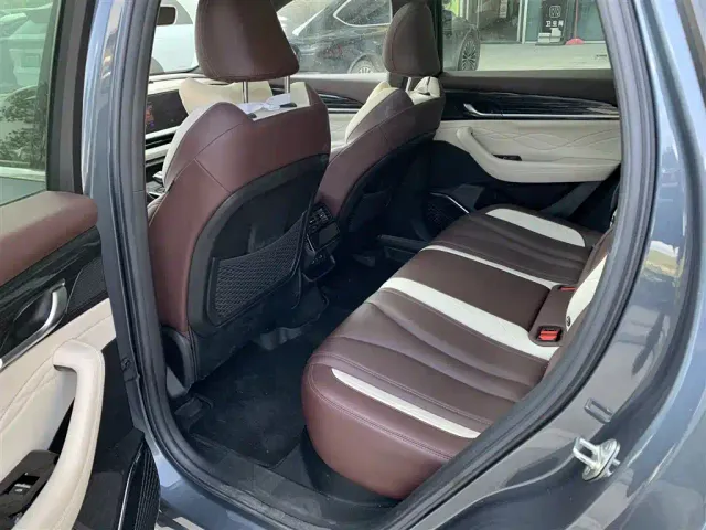 Geely Xingyue L — Фото автомобиля 5