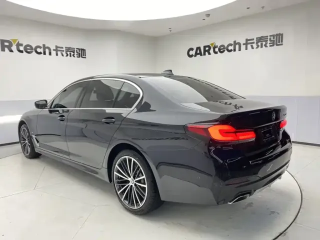 BMW 5 Series — Фото автомобиля 7