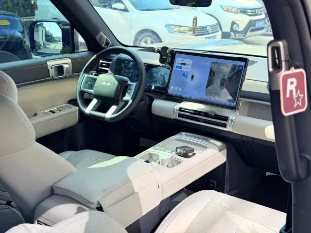 BYD FangChengBao Titanium 7 — Фото автомобиля 5