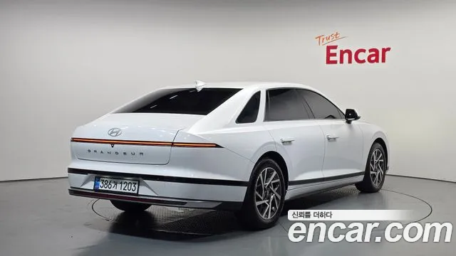 Hyundai Grandeur — Фото автомобиля 2