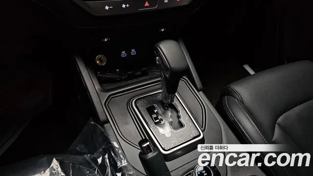 KG_Mobility_Ssangyong Rexton Новый Rexton Sport Khan Дизель 2.2 4WD — Фото автомобиля 9