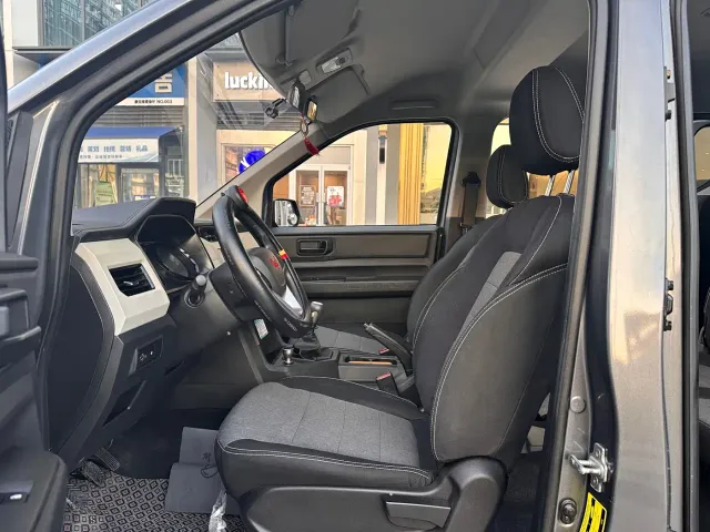 Wuling Zhengcheng — Фото автомобиля 4