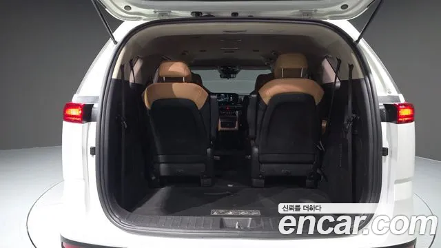Kia Carnival 4th Gen — Фото автомобиля 26