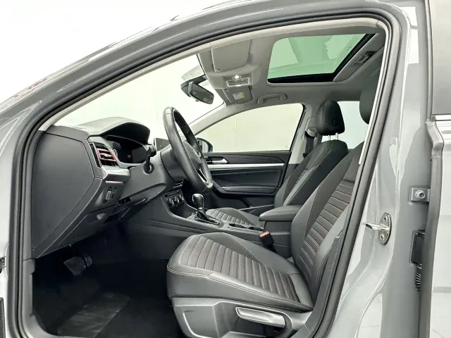 Volkswagen Lavida — Фото автомобиля 4