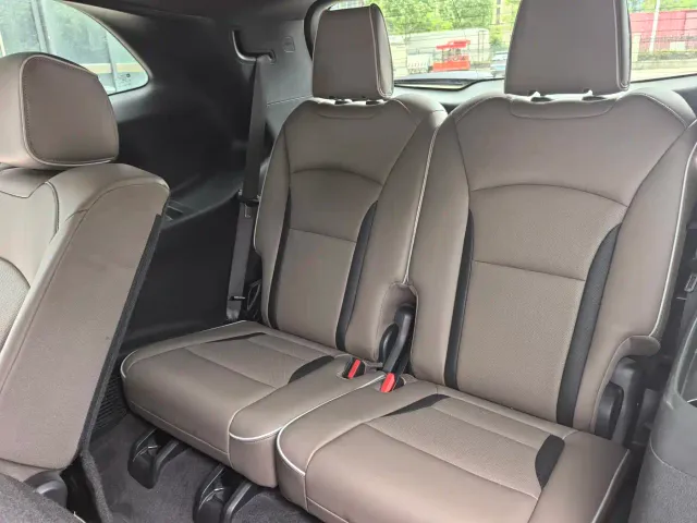 Buick Enclave — Фото автомобиля 16