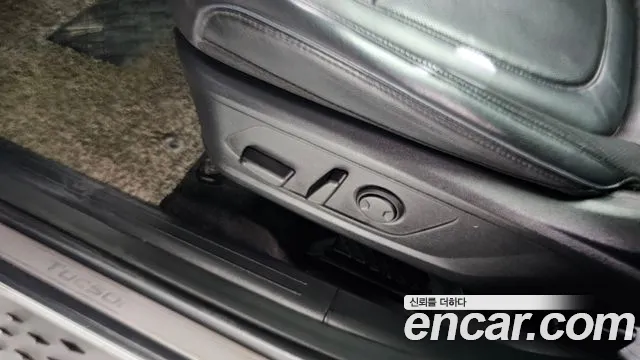 Hyundai Tucson Tucson (NX4) Бензин 1.6 Turbo 4WD — Фото автомобиля 18