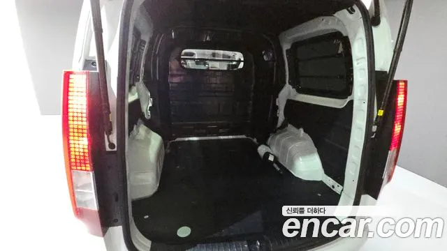 Hyundai Staria — Фото автомобиля 18