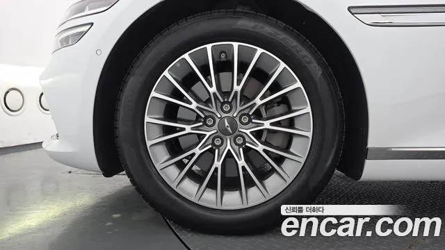 Genesis G80 RG3 — Фото автомобиля 5