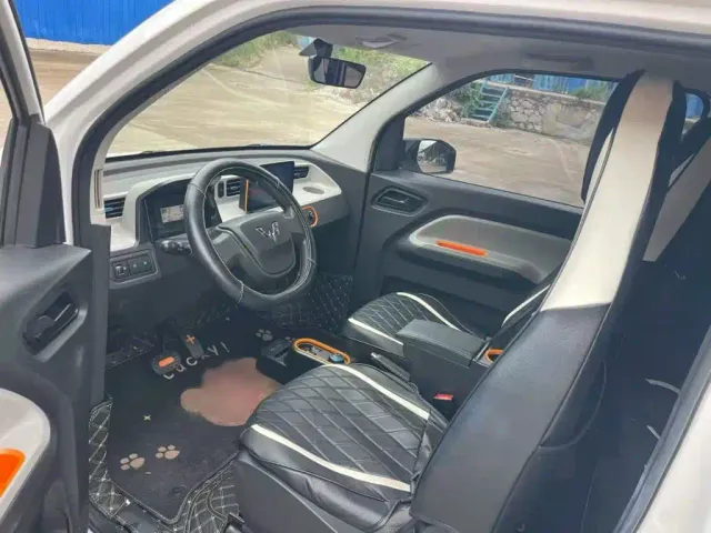 Wuling Hongguang Mini EV — Фото автомобиля 11