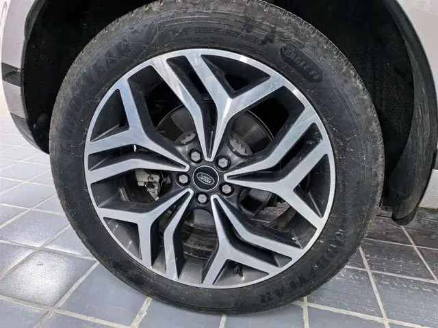 Land Rover Range Rover Evoque — Фото автомобиля 7