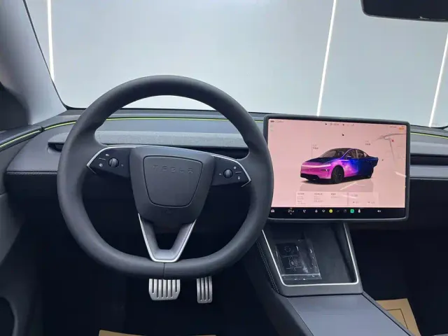 Tesla Model Y — Фото автомобиля 26