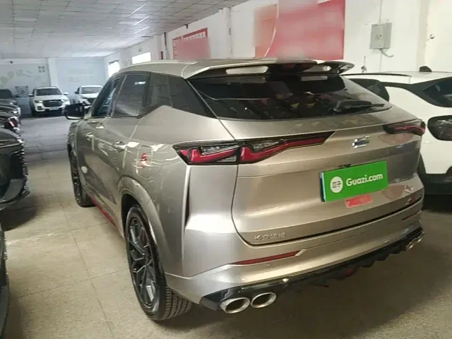 Changan Z6 — Фото автомобиля 4