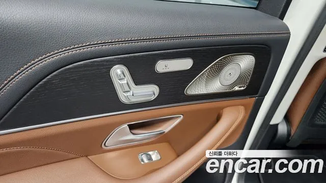 Mercedes-Benz GLE-Class — Фото автомобиля 15