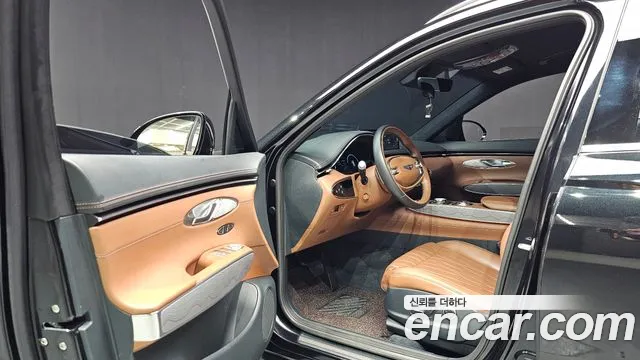 Genesis GV70 — Фото автомобиля 10