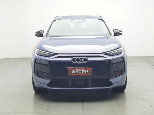 Audi Q6L e-tron — Фото автомобиля 3