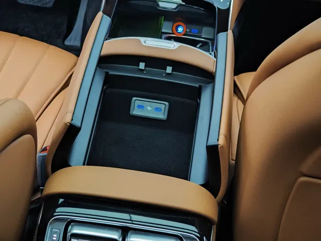 Mercedes-Benz S-Class — Фото автомобиля 23