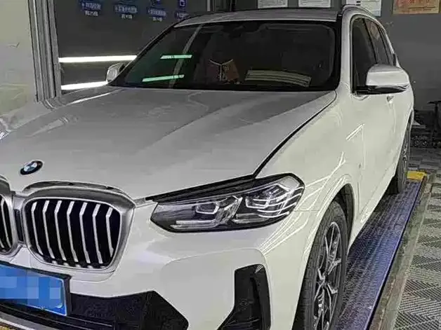 Фотография автомобиля — BMW X3